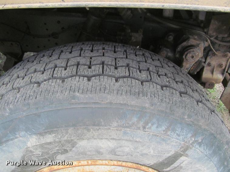 image for item K3898 1998 International 2554 dump truck