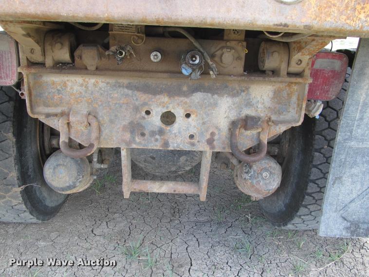 image for item K3898 1998 International 2554 dump truck