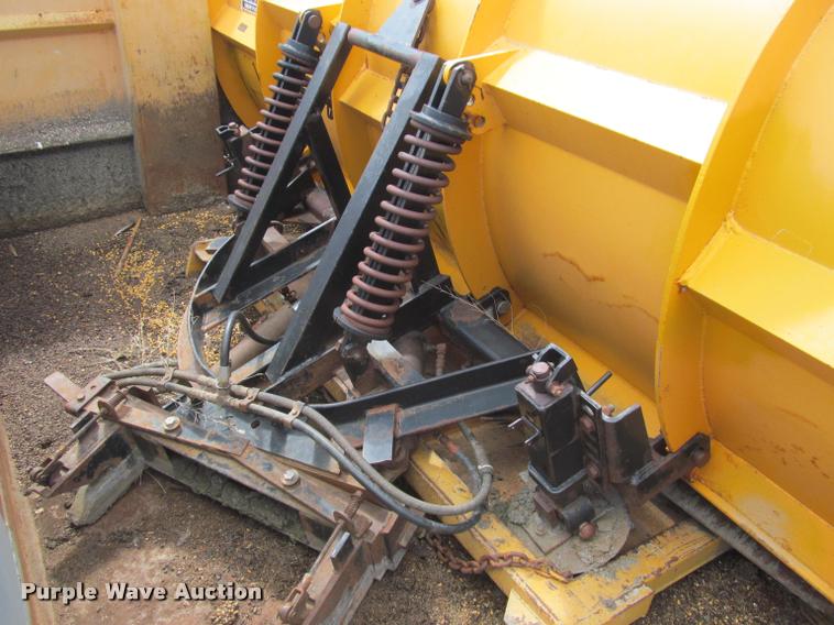 image for item K3898 1998 International 2554 dump truck