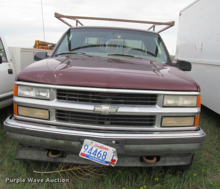 1997 Chevrolet K1500 Ext. Cab pickup truck in Fort Pierre, SD | Item