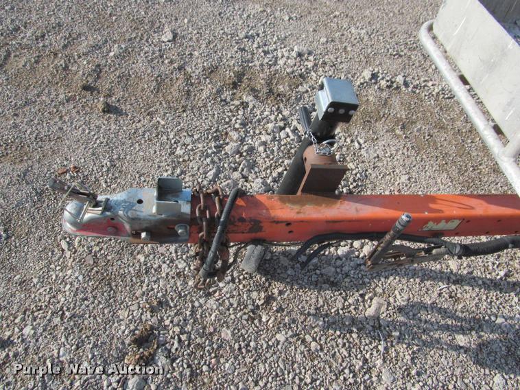 image for item K3947 2007 JLG T350 towable boom lift