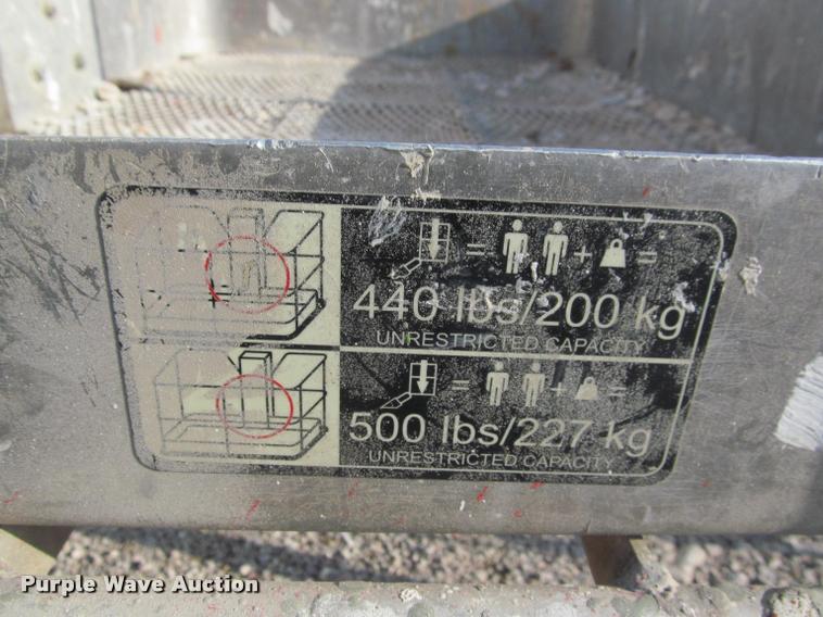 image for item K3947 2007 JLG T350 towable boom lift