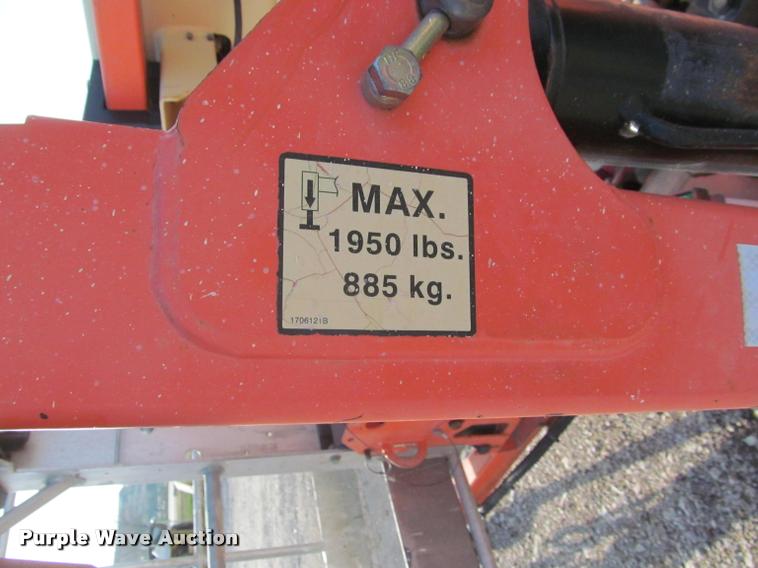 image for item K3947 2007 JLG T350 towable boom lift