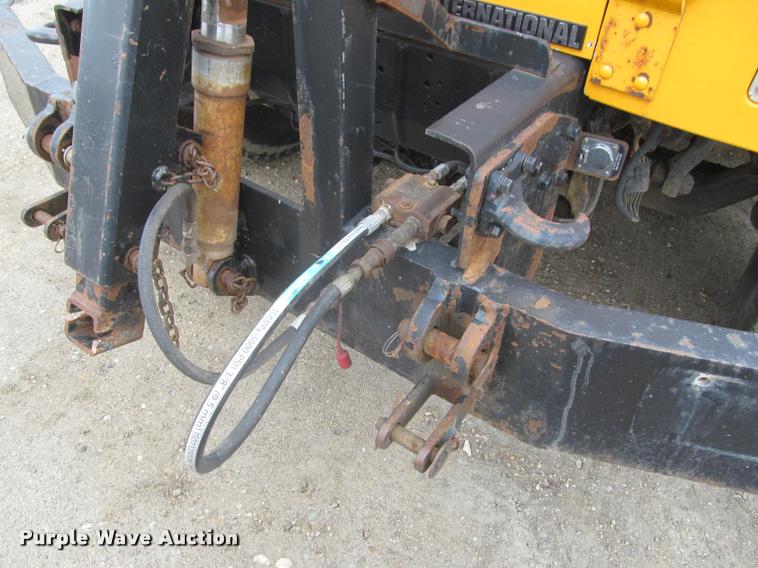 image for item K3948 2002 International 4900 Crew Cab dump truck