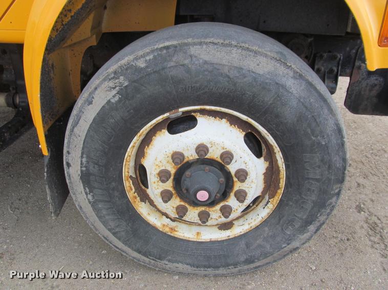 image for item K3949 2002 International 4900 Crew Cab dump truck