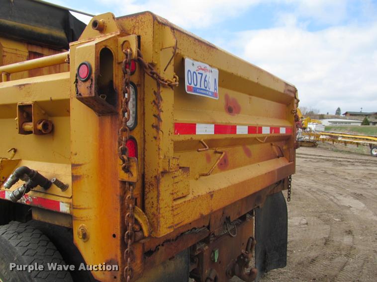 image for item K3949 2002 International 4900 Crew Cab dump truck