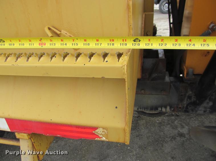 image for item K3949 2002 International 4900 Crew Cab dump truck