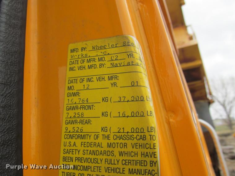 image for item K3949 2002 International 4900 Crew Cab dump truck