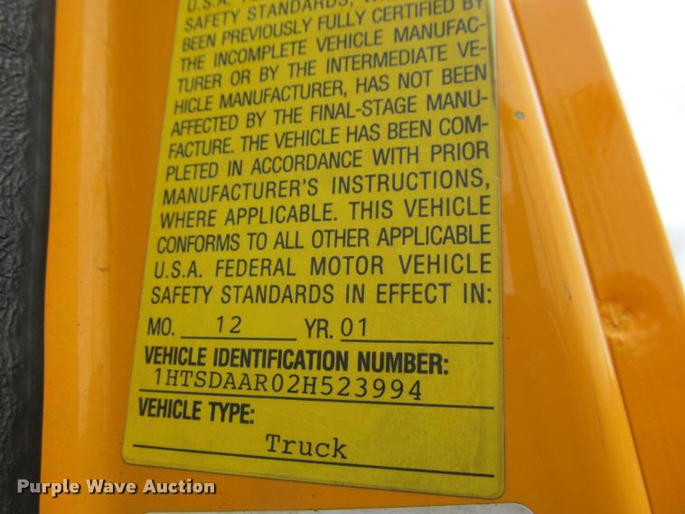 image for item K3949 2002 International 4900 Crew Cab dump truck