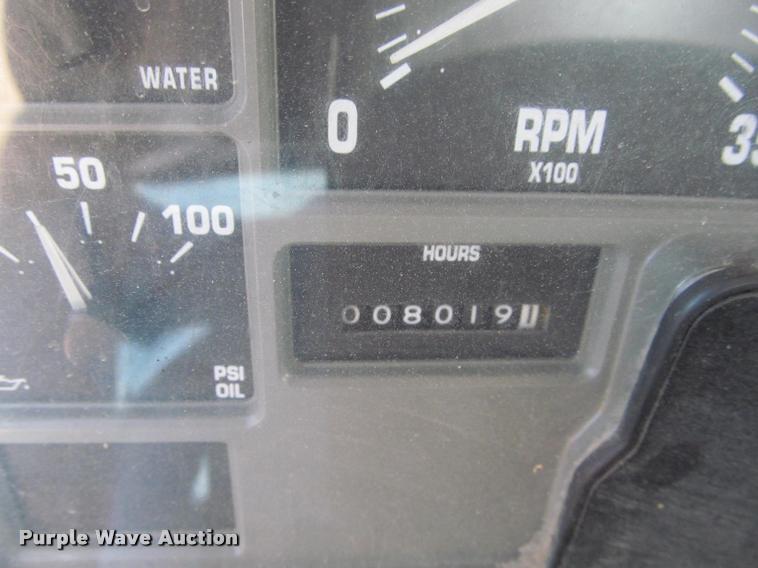 image for item K3950 2002 International 4900 Crew Cab dump truck