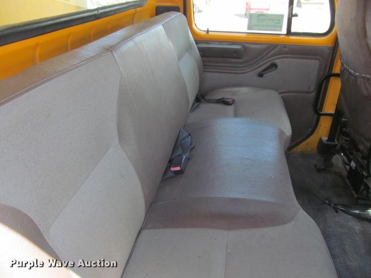 image for item K3950 2002 International 4900 Crew Cab dump truck