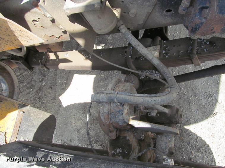 image for item K3950 2002 International 4900 Crew Cab dump truck