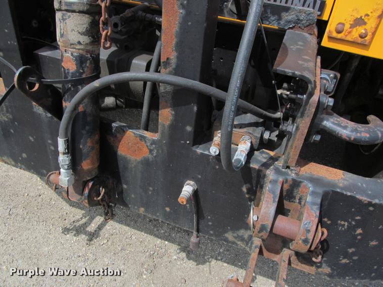 image for item K3950 2002 International 4900 Crew Cab dump truck