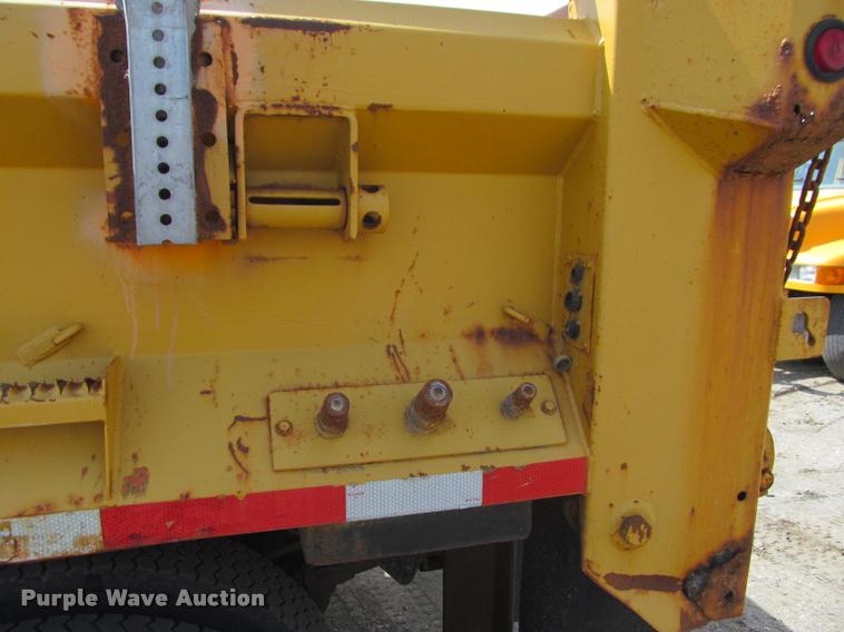 image for item K3950 2002 International 4900 Crew Cab dump truck