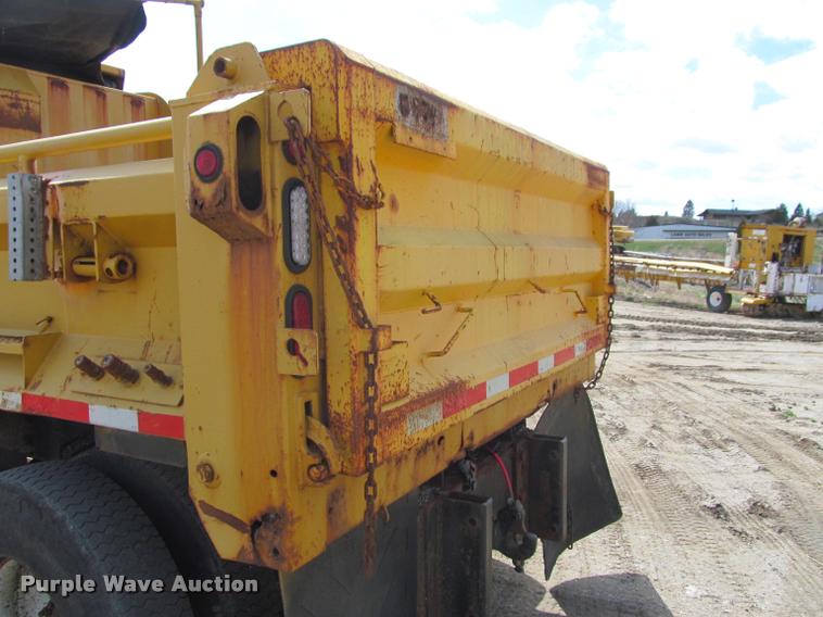image for item K3950 2002 International 4900 Crew Cab dump truck