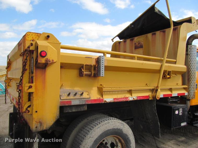 image for item K3950 2002 International 4900 Crew Cab dump truck