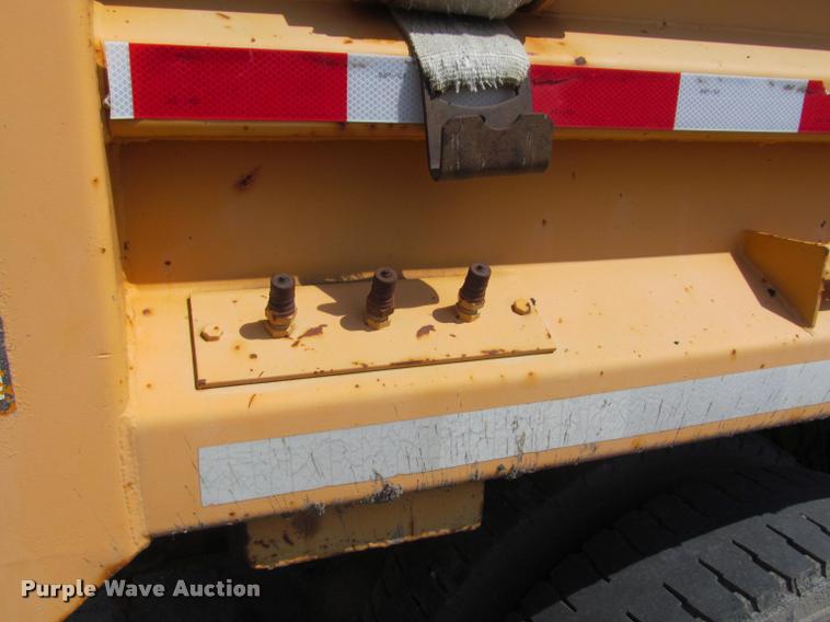 image for item K3951 2002 International 4900 Crew Cab dump truck