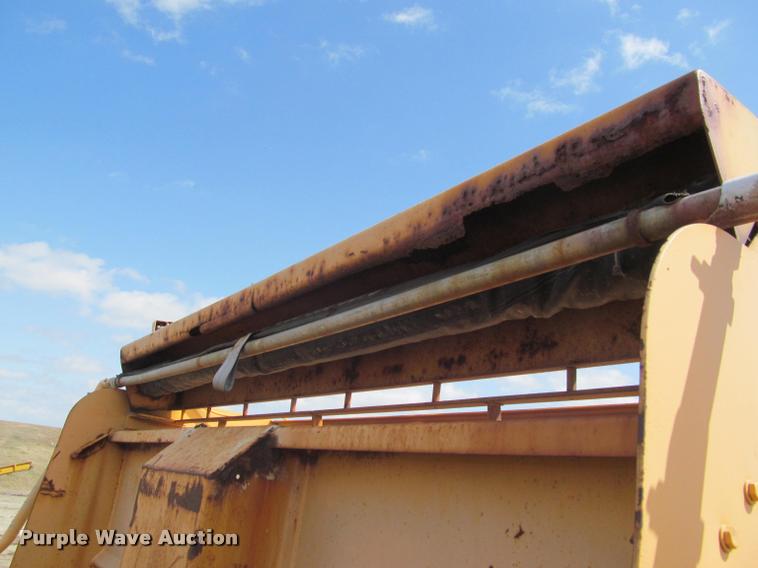 image for item K3951 2002 International 4900 Crew Cab dump truck