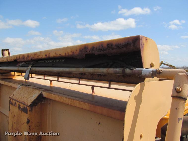 image for item K3951 2002 International 4900 Crew Cab dump truck