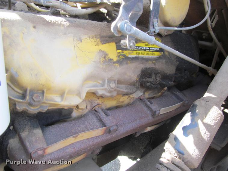 image for item K3952 1986 Ford 8000 dump truck