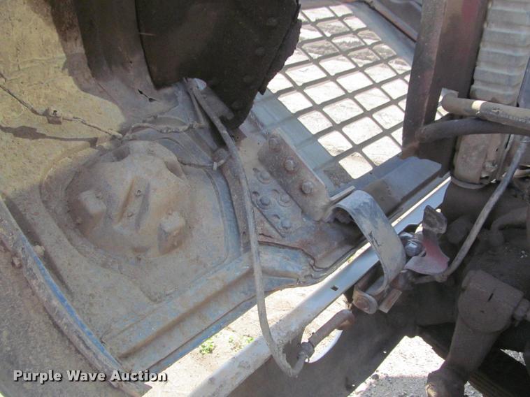 image for item K3952 1986 Ford 8000 dump truck