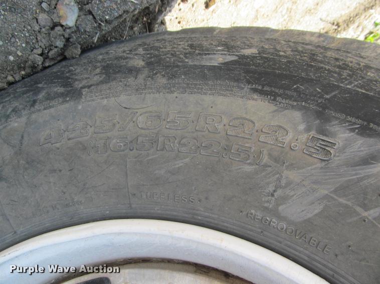 image for item K3952 1986 Ford 8000 dump truck