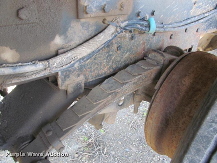 image for item K3952 1986 Ford 8000 dump truck