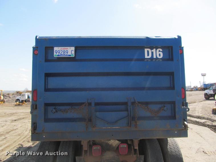 image for item K3952 1986 Ford 8000 dump truck