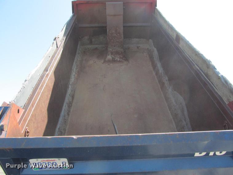 image for item K3952 1986 Ford 8000 dump truck