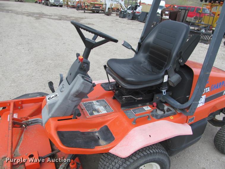 image for item K3953 Kubota F2560E lawn mower