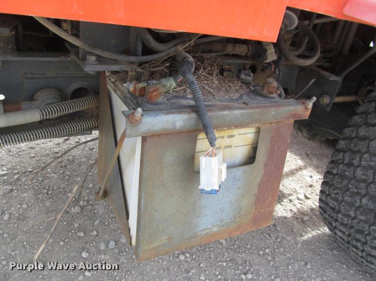 image for item K3953 Kubota F2560E lawn mower