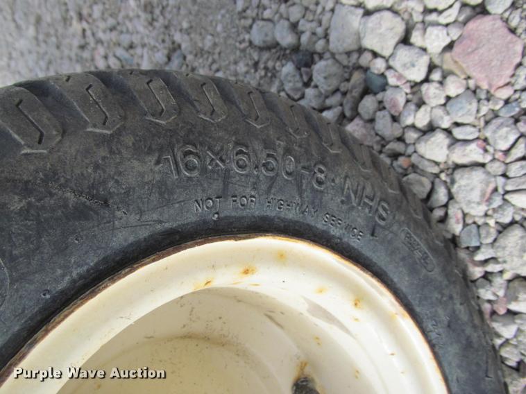 image for item K3953 Kubota F2560E lawn mower