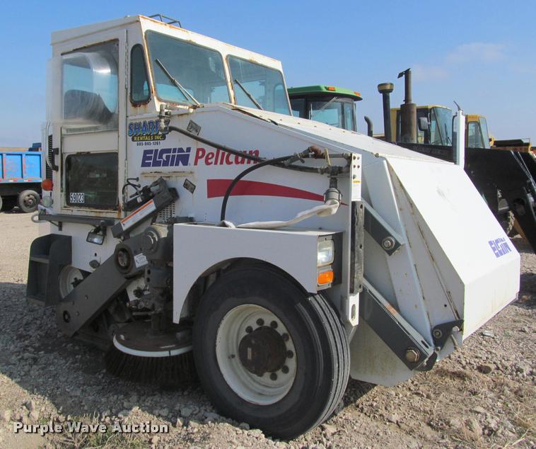 image for item K3956 Elgin Pelican SE street sweeper