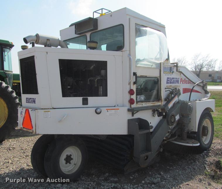 image for item K3956 Elgin Pelican SE street sweeper