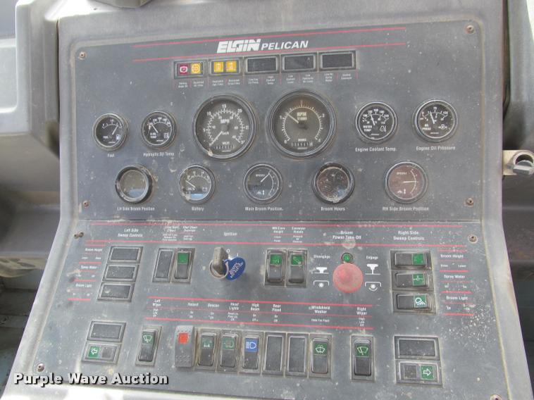 image for item K3956 Elgin Pelican SE street sweeper