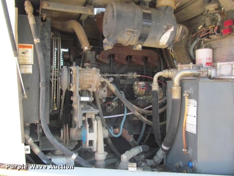 image for item K3956 Elgin Pelican SE street sweeper