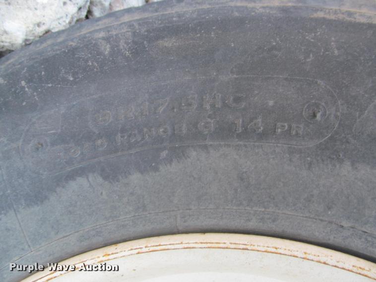 image for item K3956 Elgin Pelican SE street sweeper