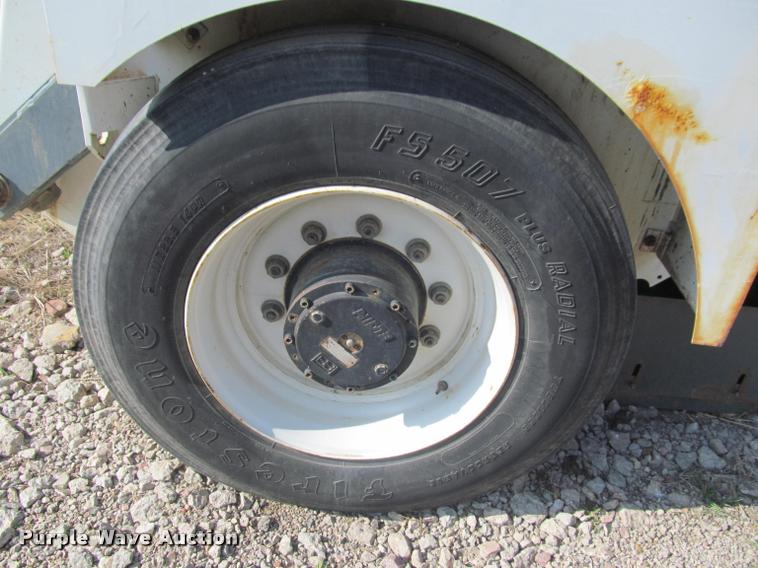 image for item K3956 Elgin Pelican SE street sweeper