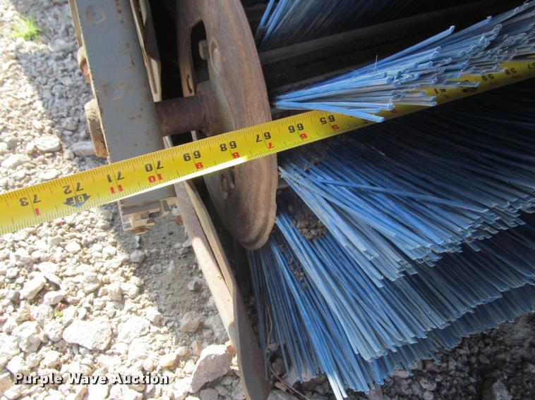 image for item K3956 Elgin Pelican SE street sweeper