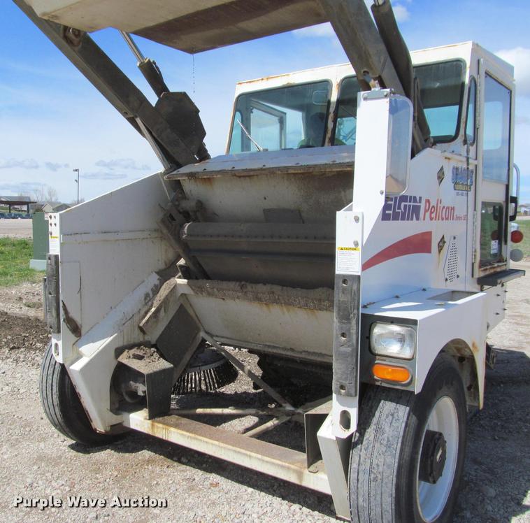 image for item K3956 Elgin Pelican SE street sweeper