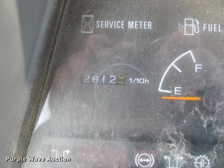 image for item K3957 1999 Komatsu WA120 wheel loader