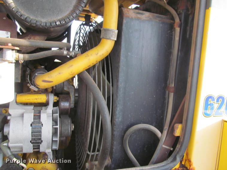 image for item K3957 1999 Komatsu WA120 wheel loader