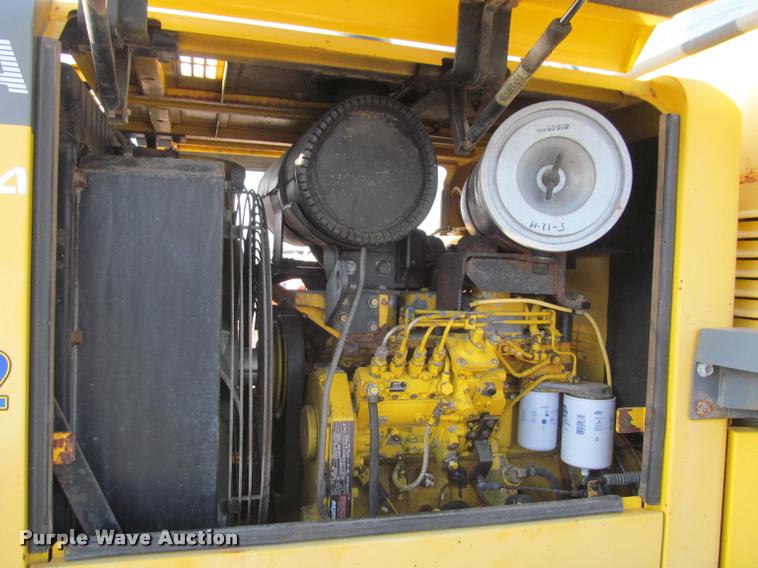 image for item K3957 1999 Komatsu WA120 wheel loader