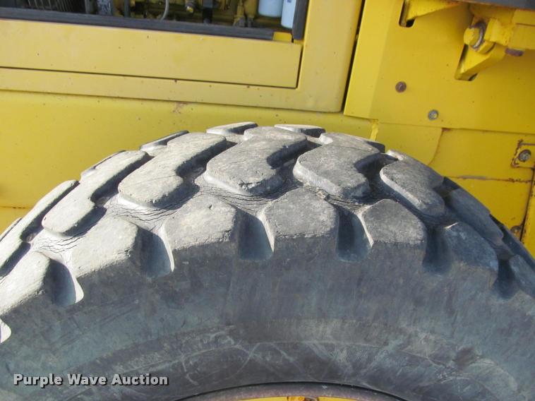 image for item K3957 1999 Komatsu WA120 wheel loader