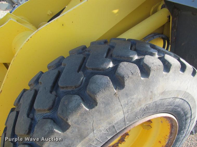 image for item K3957 1999 Komatsu WA120 wheel loader