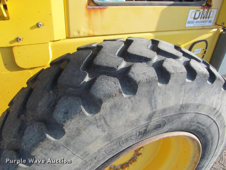 image for item K3957 1999 Komatsu WA120 wheel loader