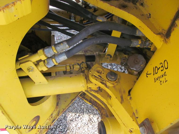 image for item K3957 1999 Komatsu WA120 wheel loader