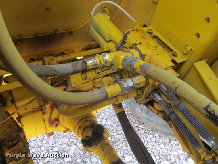 image for item K3957 1999 Komatsu WA120 wheel loader