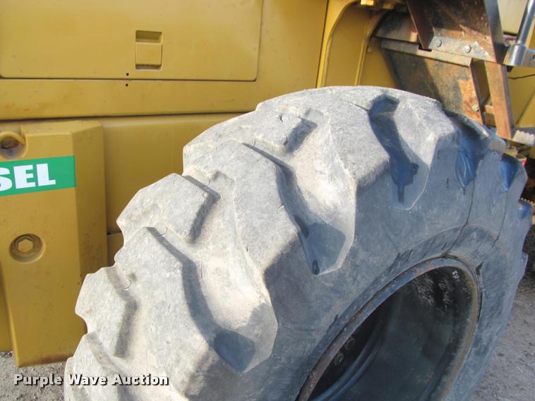 image for item K3958 1995 Komatsu WA120 wheel loader