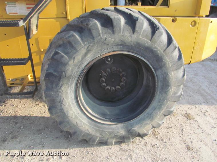 image for item K3958 1995 Komatsu WA120 wheel loader